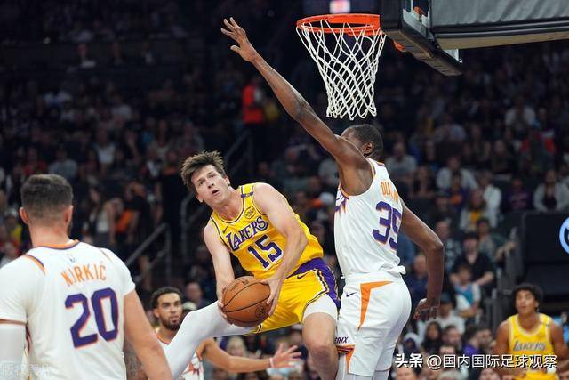 NBA新赛季大势：西部竞争"地狱模式" 东部混战